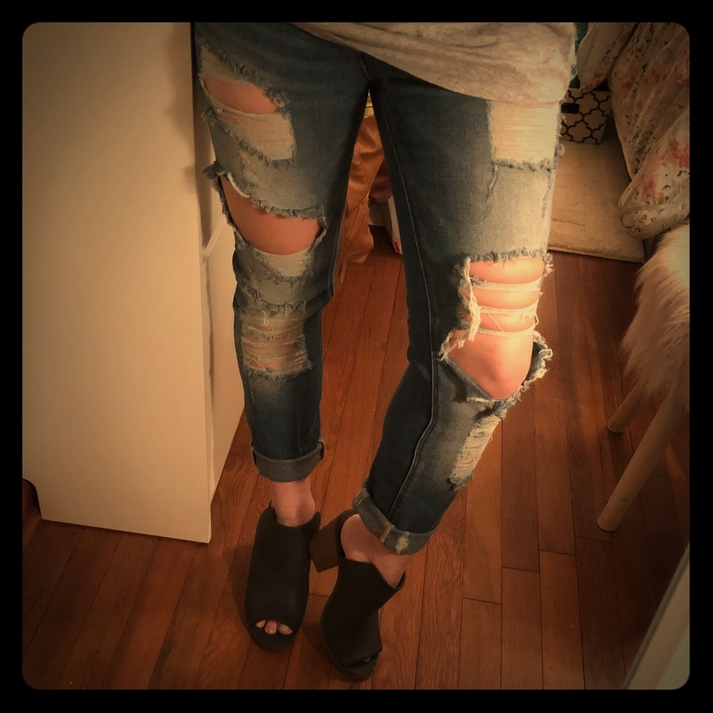 The Perfect Holy Jeans